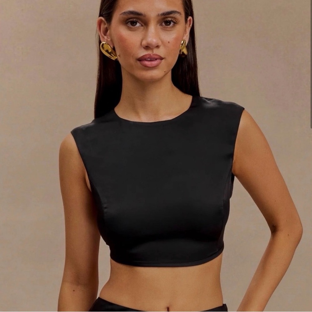 Meshki Women's Blackless Crop Top NWT